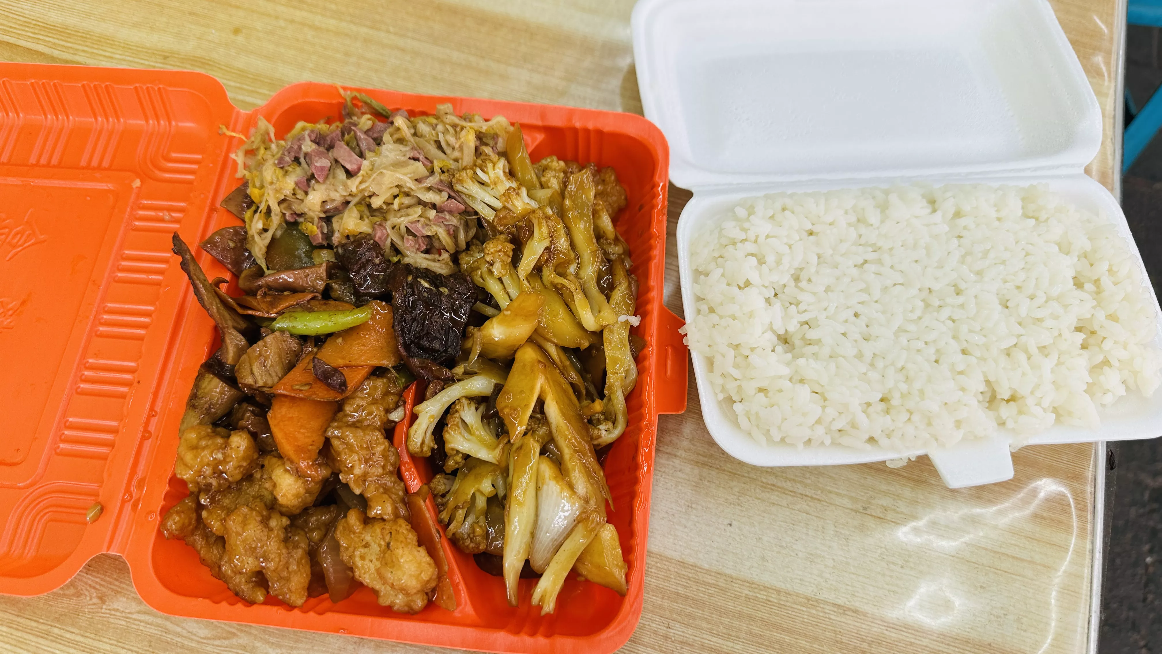 十元的盒饭